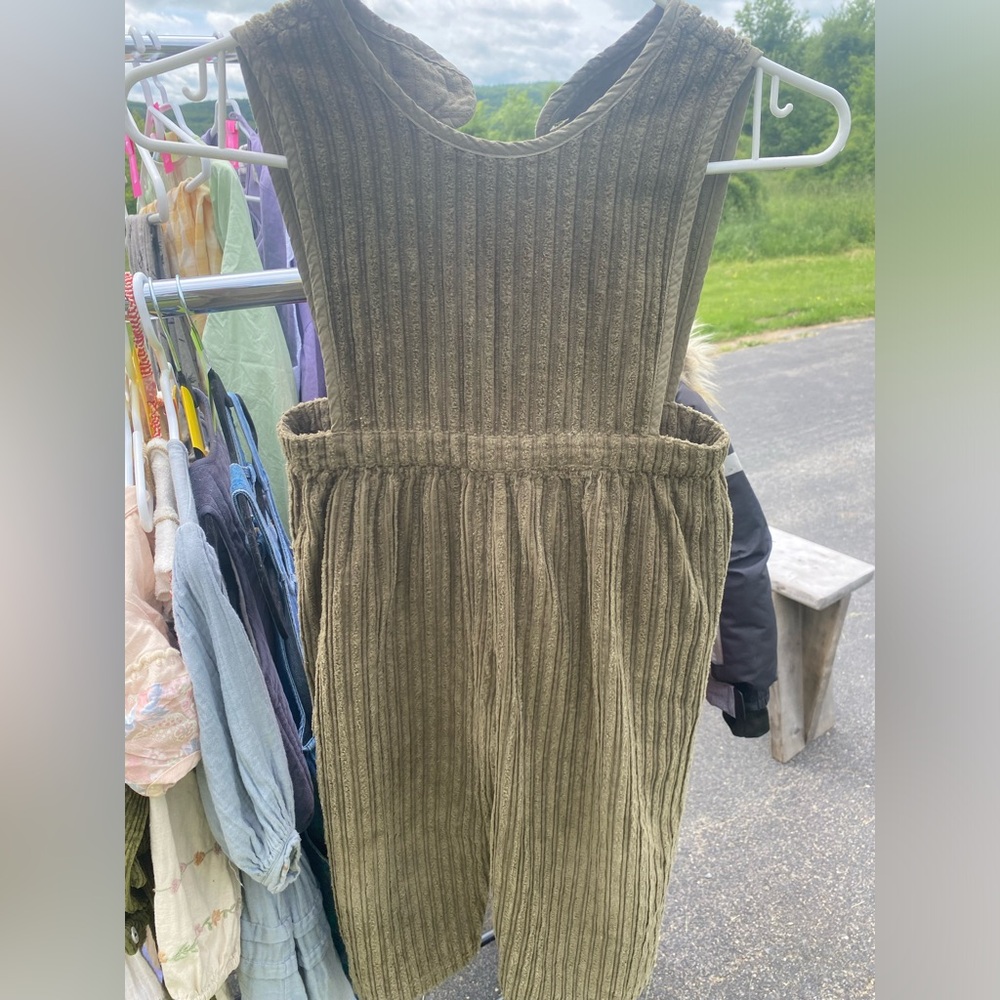 Corduroy overalls, like new, only worn 2-3 times